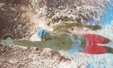 米兰体育官方网站-布伦森掌控全局，灰熊团队协作轻取勇士