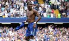 米兰体育下载-舞台越大越强，弗拉霍维奇闪耀，乌克兰稳胜亚特兰大背后的战术密码