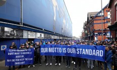 米兰-埃弗顿遭遇连败，保级形势危机四伏的简单介绍