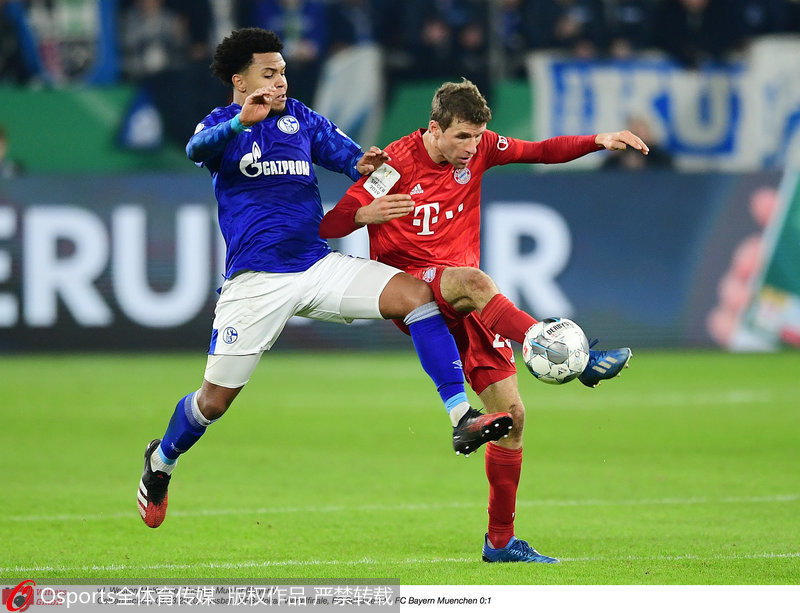 包含沙尔克04客场小胜，实现突破的词条