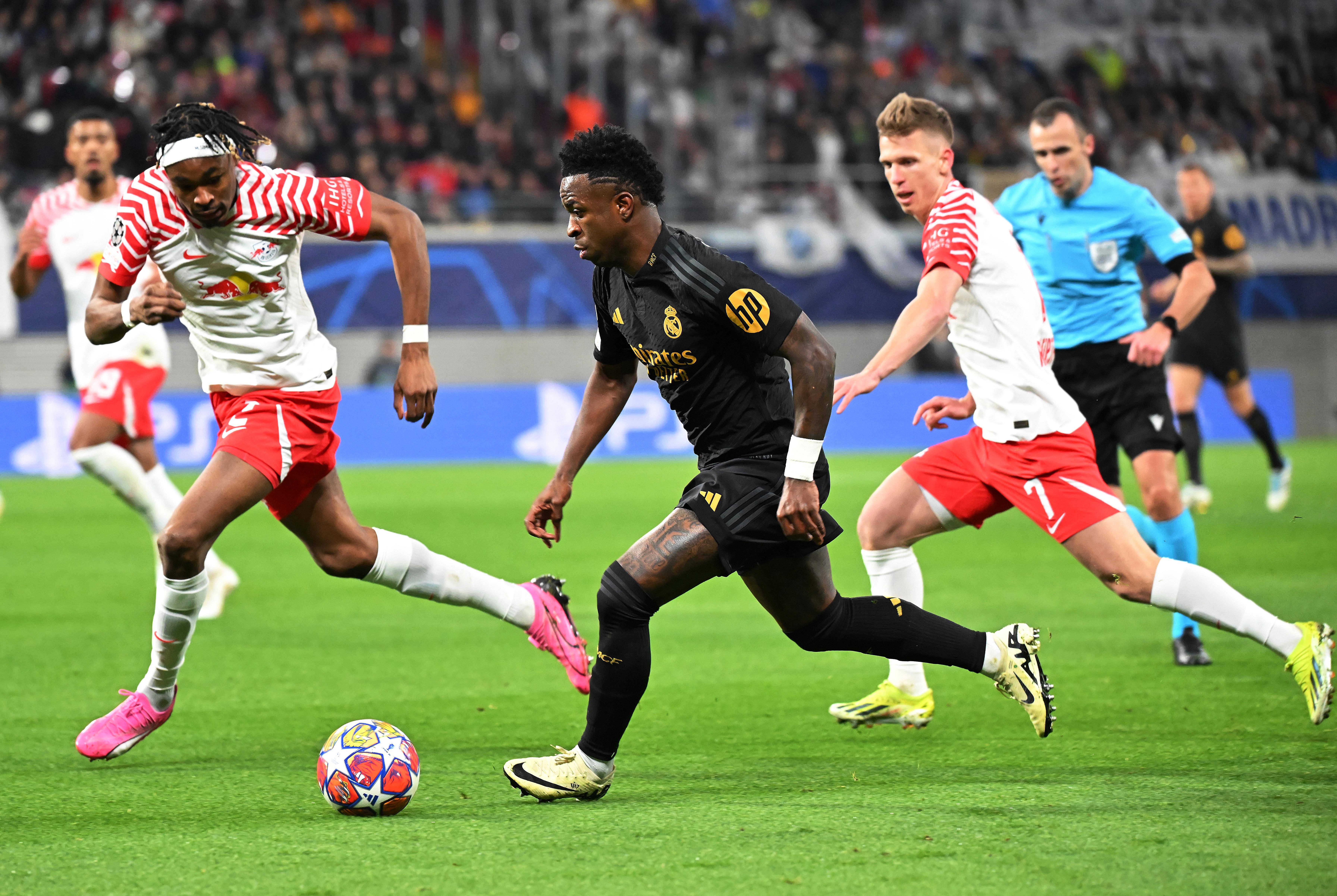 包含欧冠比赛中球队实力对抗激烈的词条