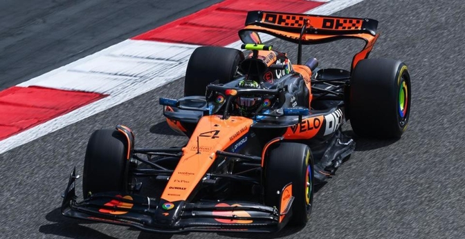 迈凯伦鏖战梅赛德斯，勒克莱尔点燃赛场的简单介绍