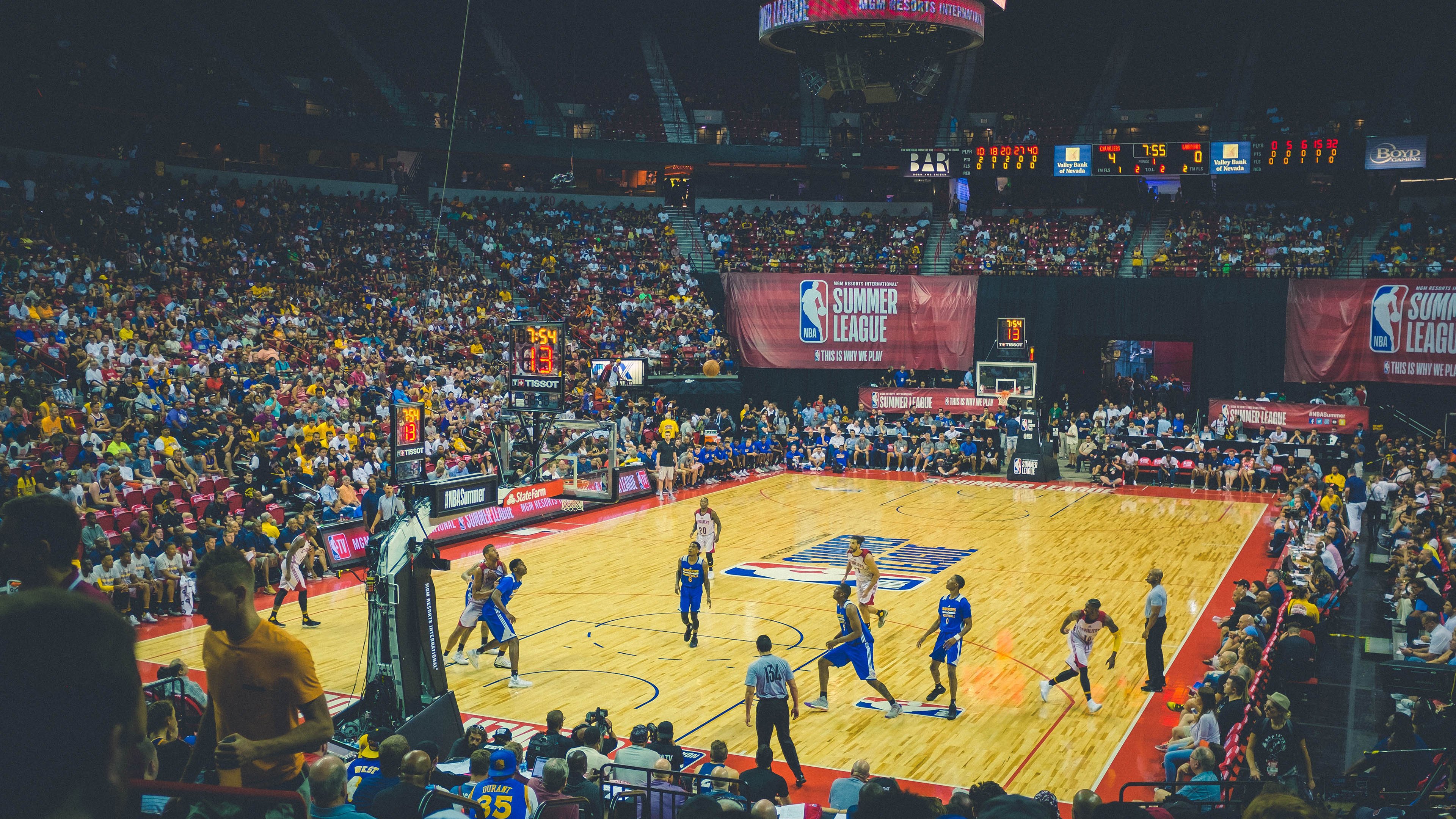 跨界传奇，当尼日利亚篮球压制新西兰，苏亚雷斯在抢七夜接管世界