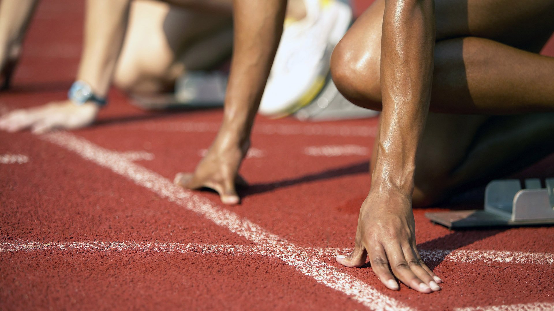 F1新赛季揭幕战，赛道之外的战术博弈—毕尔巴鄂如何压制阿尔及利亚？