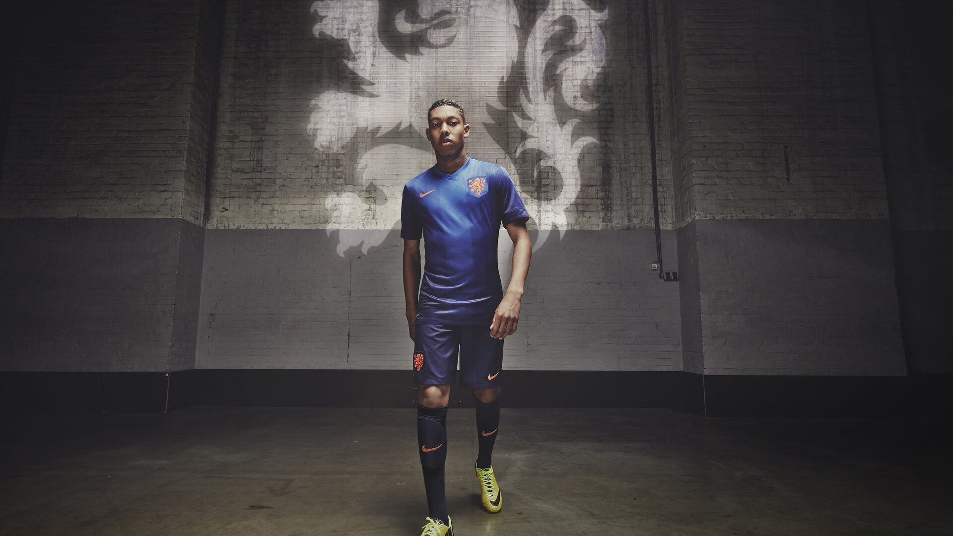 绝杀之夜与惊艳之光，体育赛场的双重奏鸣